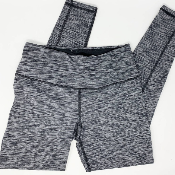 Victoria's Secret Knockout Leggings Small - Picture 1 of 5